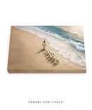 Quadro Cristão: Ele Me Guia em Águas Tranquilas | Salmo 23:2 – Arte Bíblica 4K Decore PAZ 🌊🐑